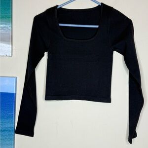 OQQ  Black RIBBED scoop neck Long Sleeve top